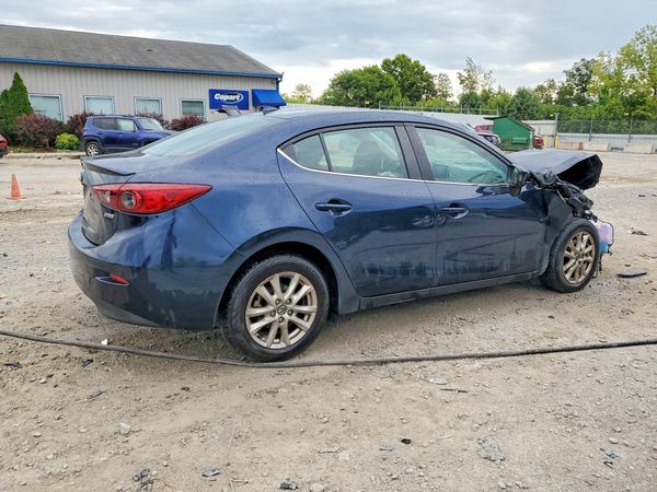 2016 MAZDA 3