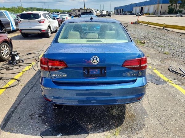 2017 VOLKSWAGEN JETTA SE
