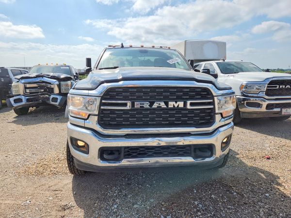 2022 RAM 4500