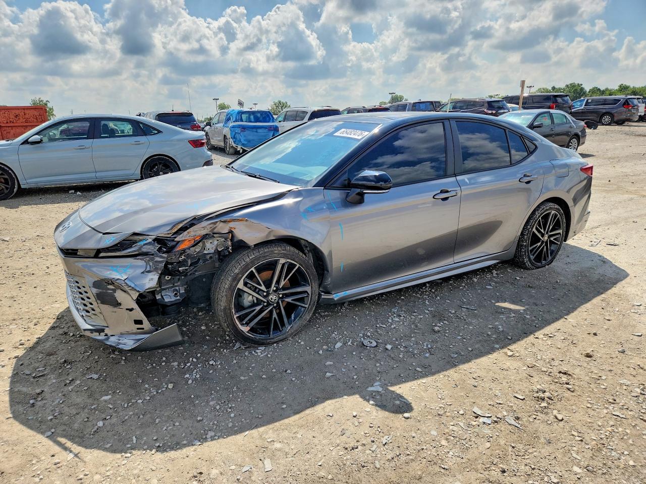 2025 TOYOTA CAMRY — Front 3/4