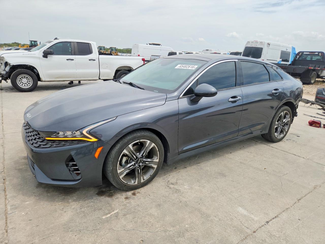 2022 KIA K5