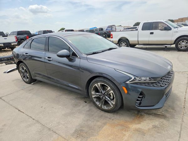 2022 KIA K5