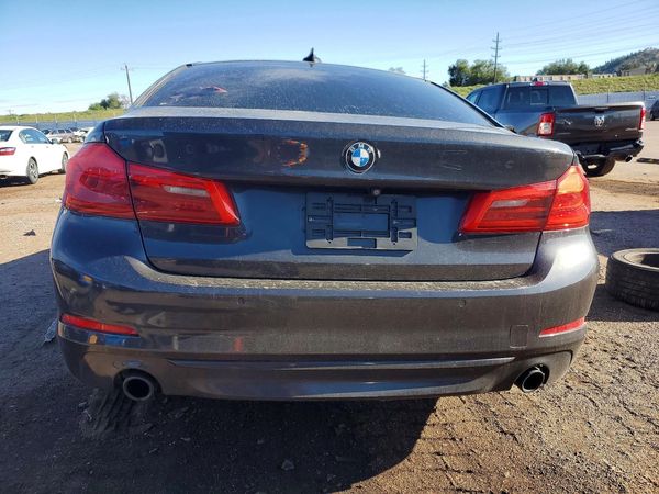 2019 BMW 530