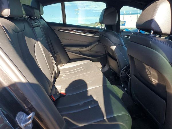 2019 BMW 530