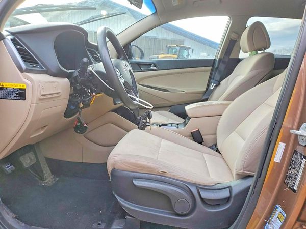 2016 HYUNDAI TUCSON — DENT