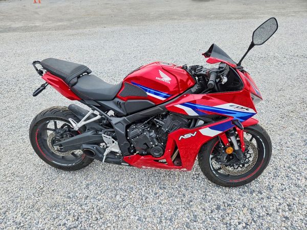 2024 HONDA CBR CYCLE