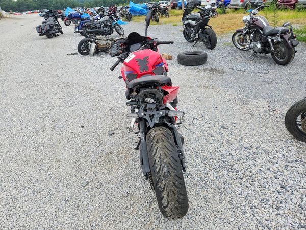 2024 HONDA CBR CYCLE