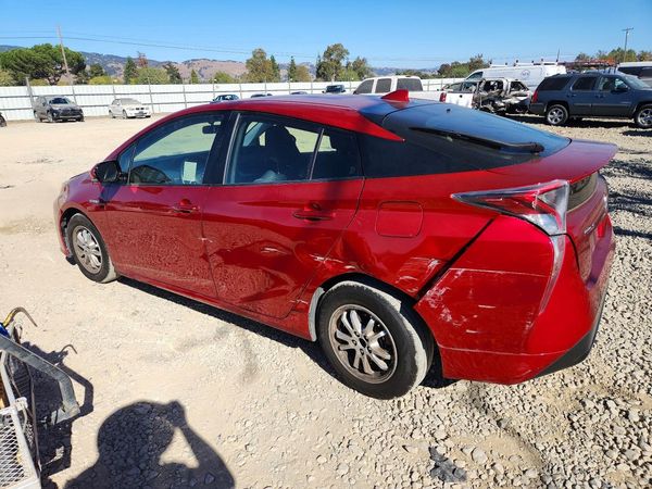 2016 TOYOTA PRIUS