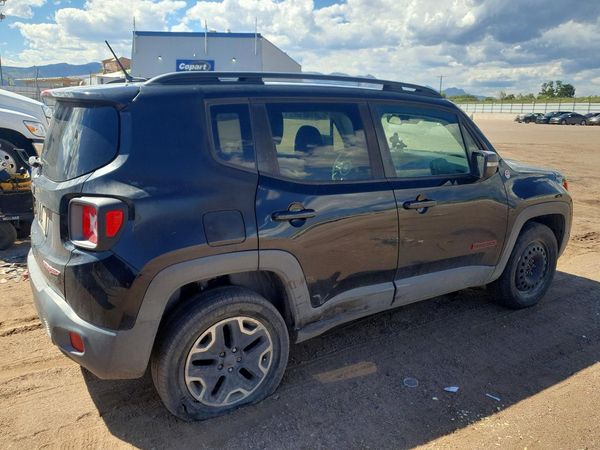2016 JEEP RENEGADE Trailhawk