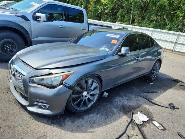 2015 INFINITI Q50