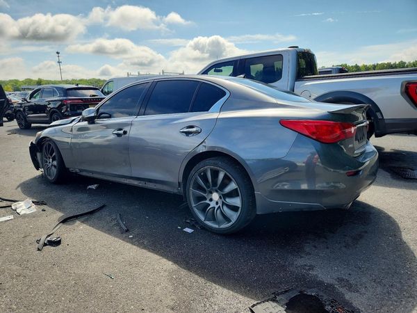 2015 INFINITI Q50