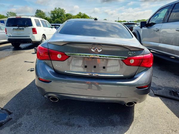 2015 INFINITI Q50