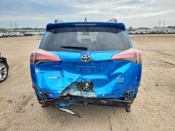 2017 TOYOTA RAV4 XLE