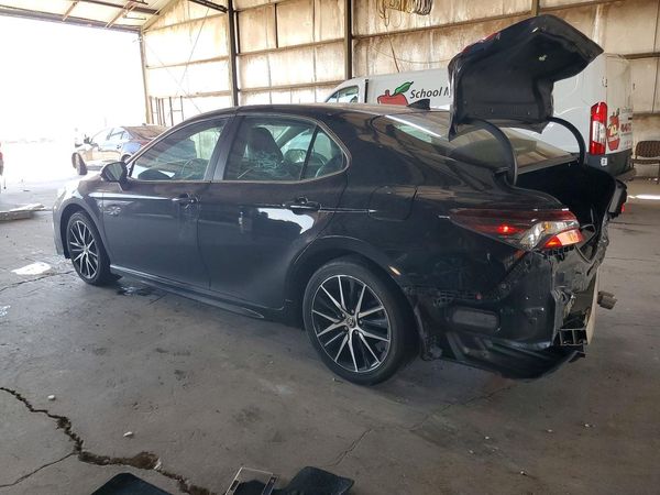 2022 TOYOTA CAMRY