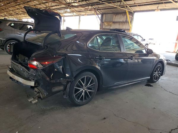 2022 TOYOTA CAMRY