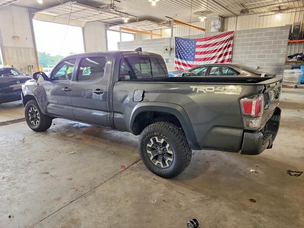 2022 TOYOTA TACOMA SR5