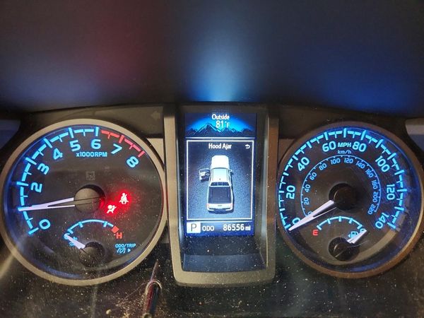2022 TOYOTA TACOMA SR5