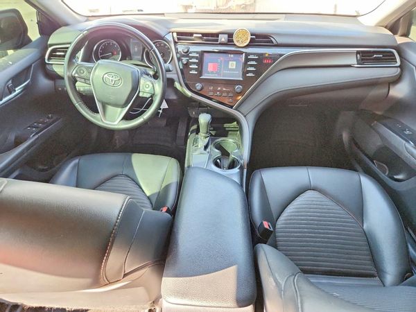2018 TOYOTA CAMRY