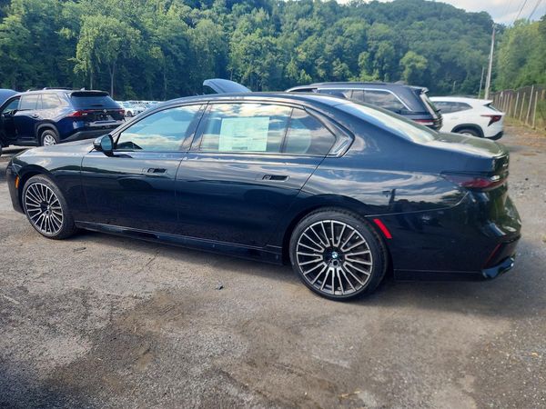 2026 BMW 760 xDrive