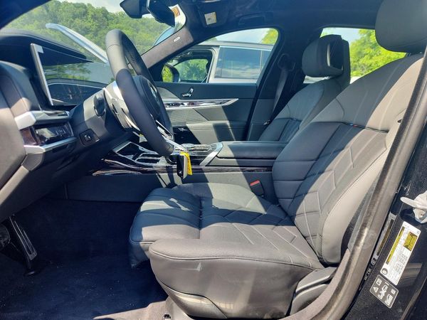 2026 BMW 760 xDrive