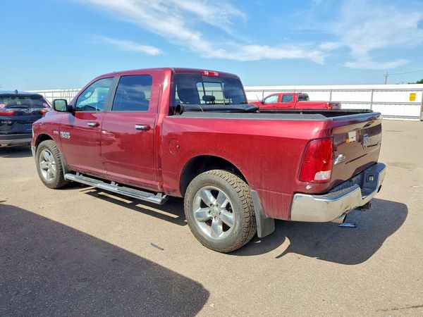 2016 RAM 1500 SLT