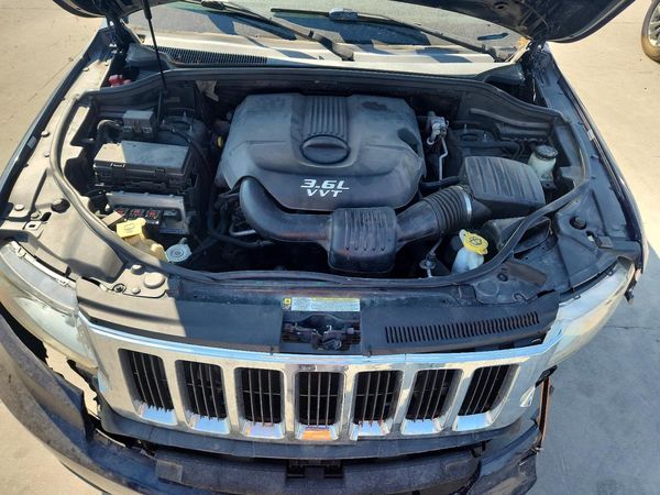 2012 JEEP CHEROKEE Laredo