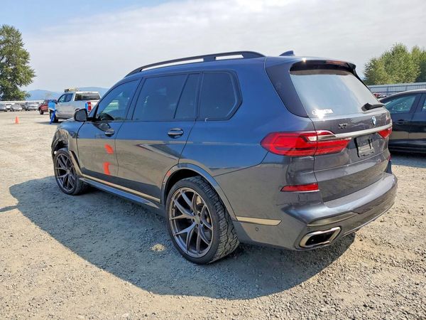 2020 BMW X7 M50i