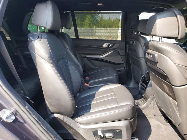2020 BMW X7 M50i
