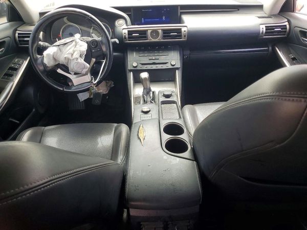 2016 LEXUS IS 200t