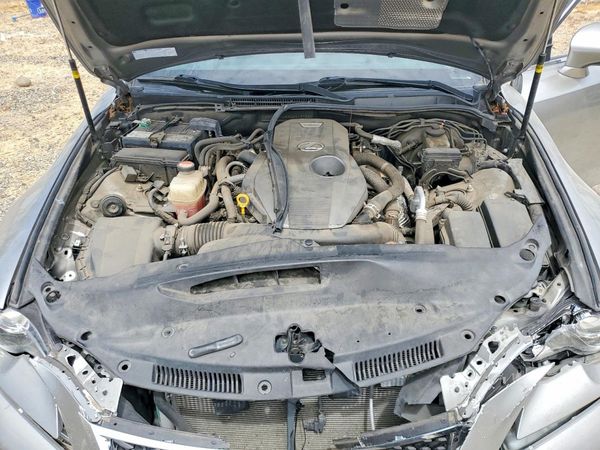 2016 LEXUS IS 200t