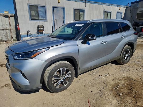 2024 TOYOTA HIGHLANDER