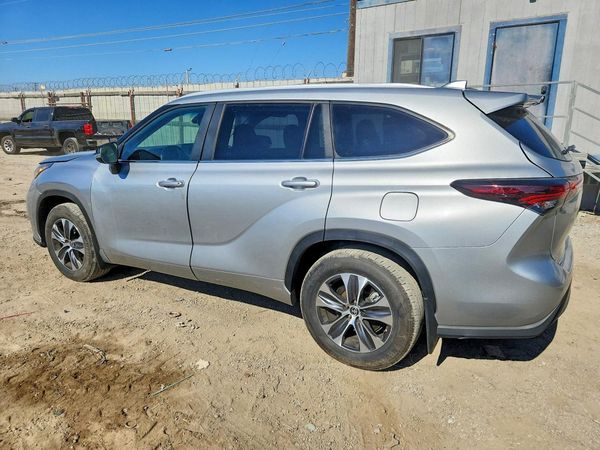 2024 TOYOTA HIGHLANDER