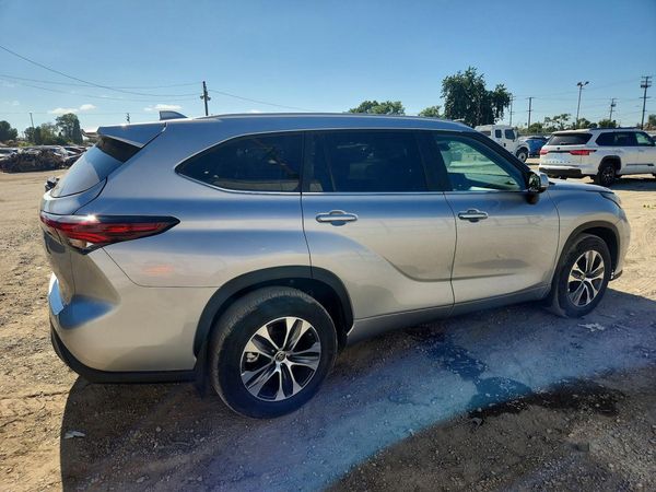 2024 TOYOTA HIGHLANDER