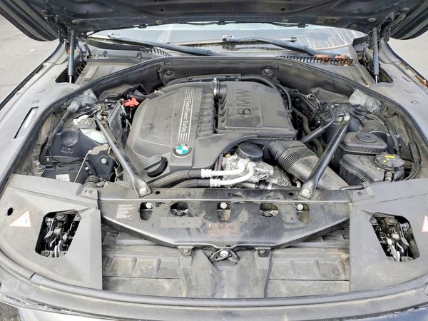 2015 BMW 740