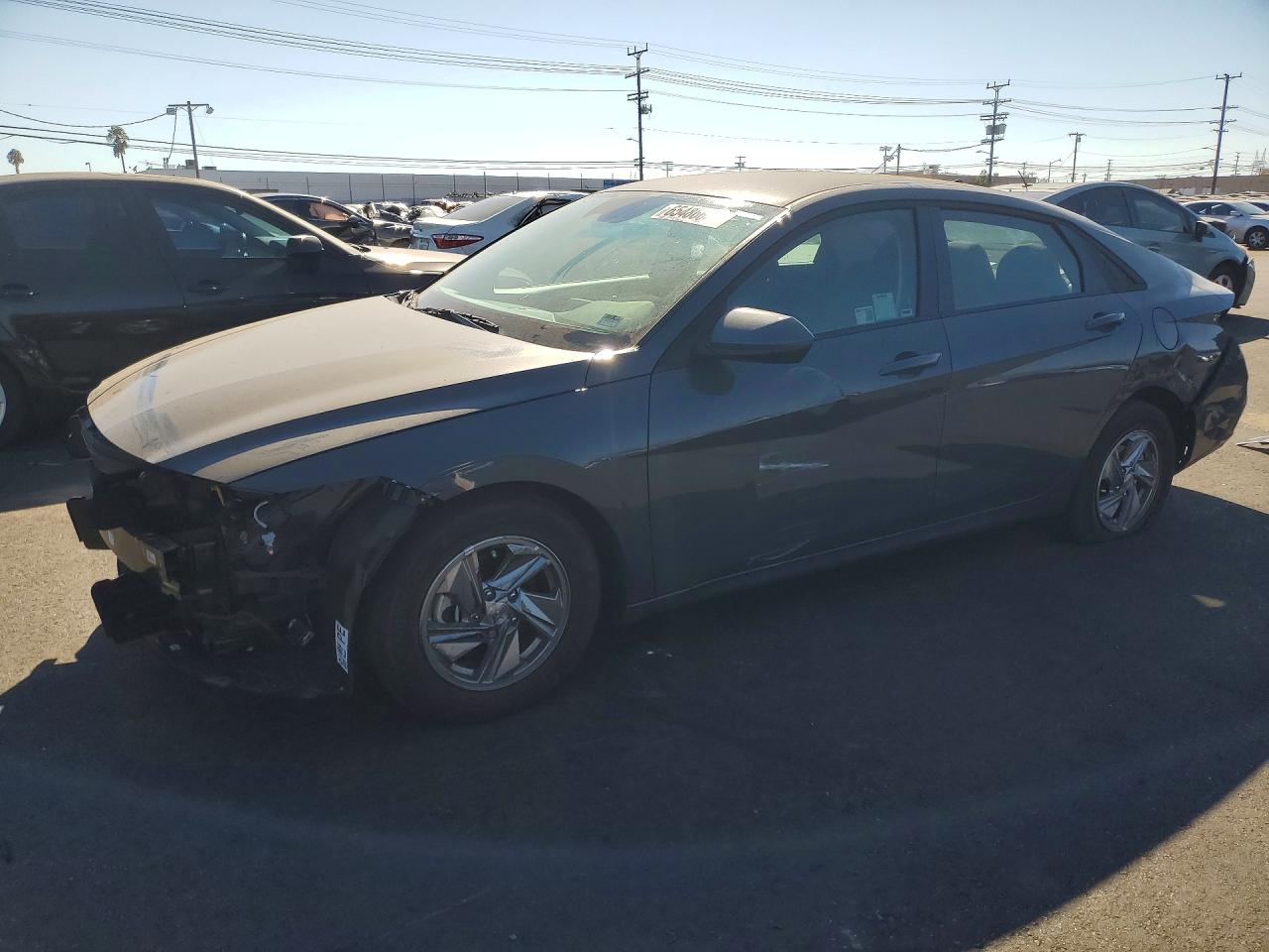 2025 HYUNDAI ELANTRA