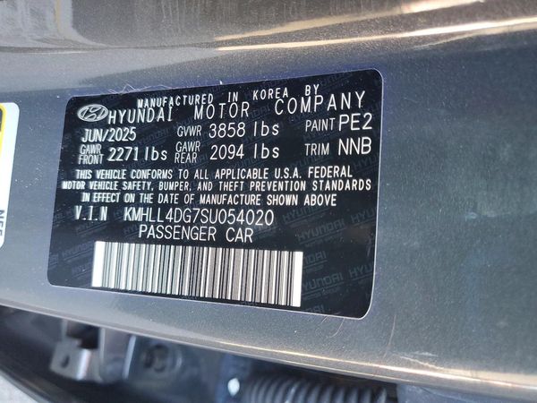 2025 HYUNDAI ELANTRA