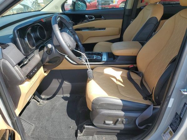 2024 KIA CARNIVAL
