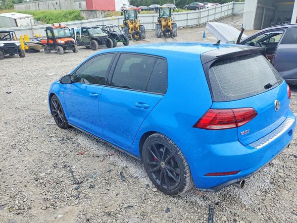2019 VOLKSWAGEN GTI