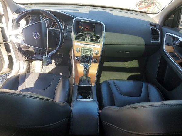 2017 VOLVO XC60 Inscription