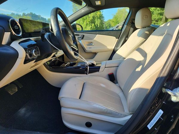 2019 MERCEDES-BENZ A A220