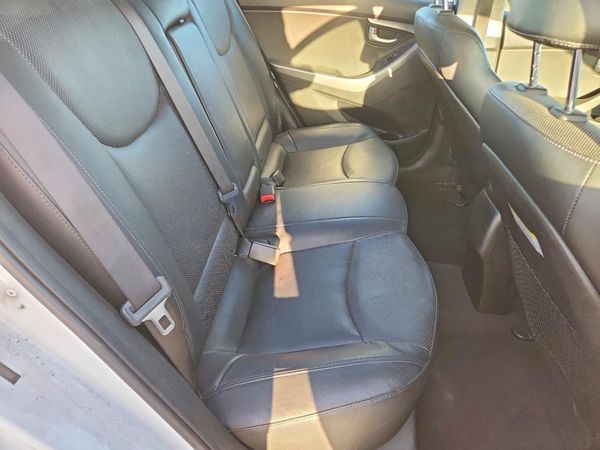 2015 HYUNDAI ELANTRA