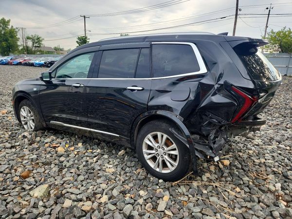 2022 CADILLAC XT6