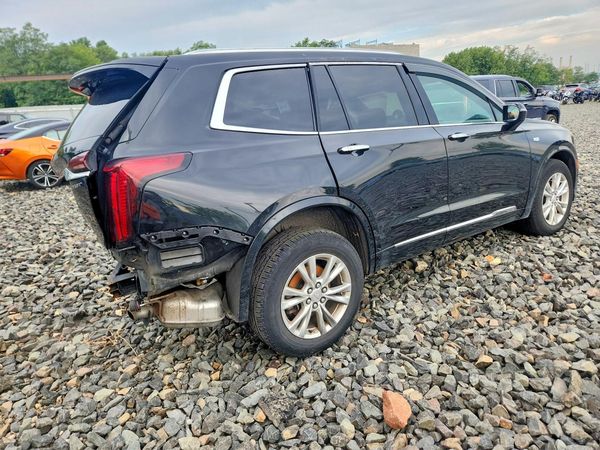 2022 CADILLAC XT6
