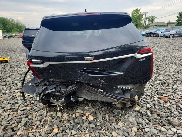 2022 CADILLAC XT6