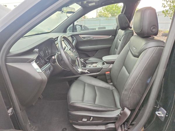 2022 CADILLAC XT6