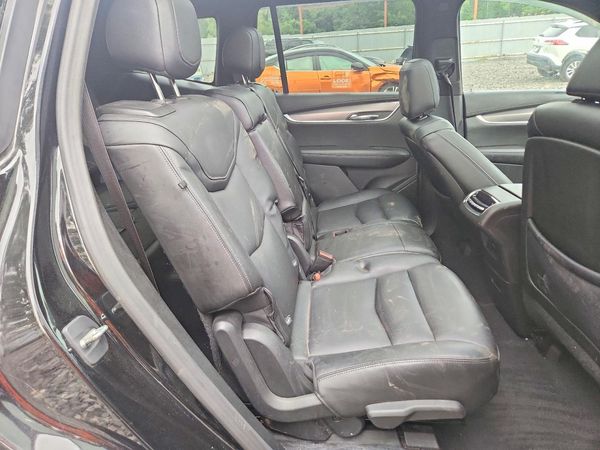 2022 CADILLAC XT6