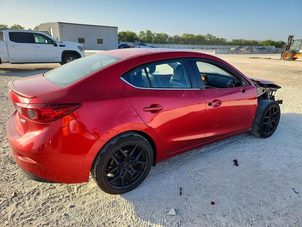 2018 MAZDA 3