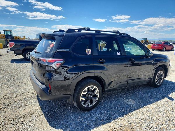 2025 SUBARU FORESTER Premium
