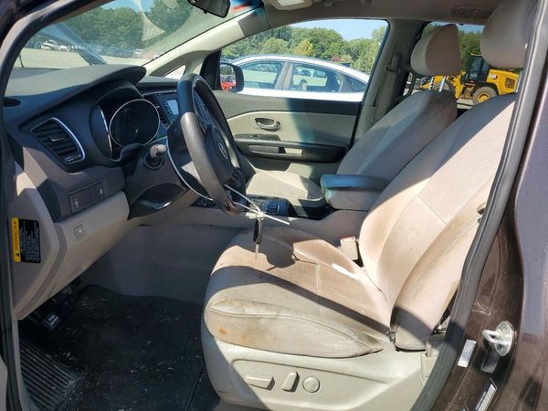 2016 KIA SEDONA LX - Middle-low