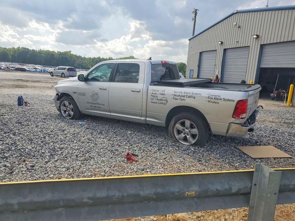 2017 RAM 1500 SLT